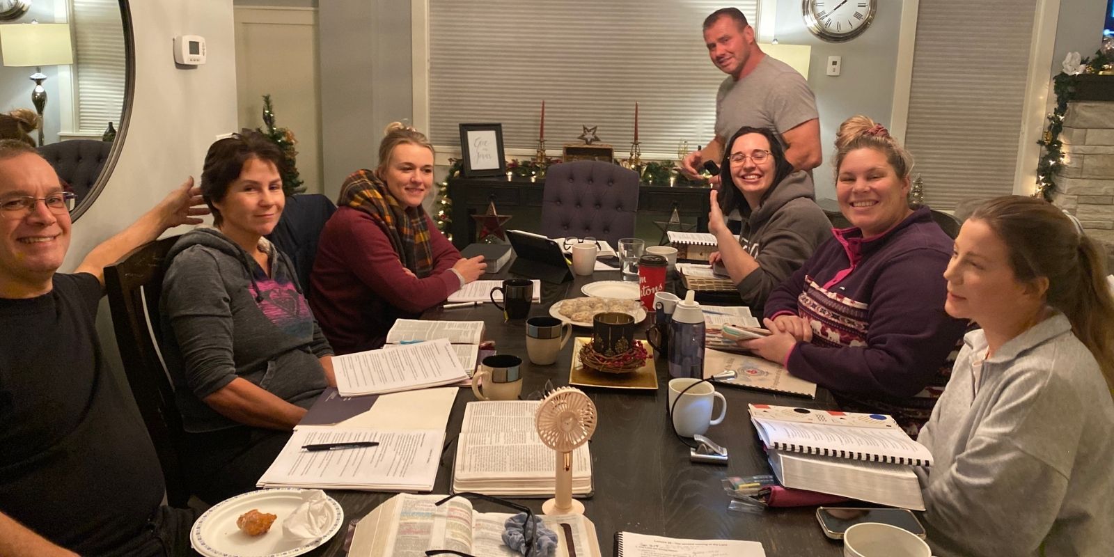 Hands That Serve, Hearts That Shine